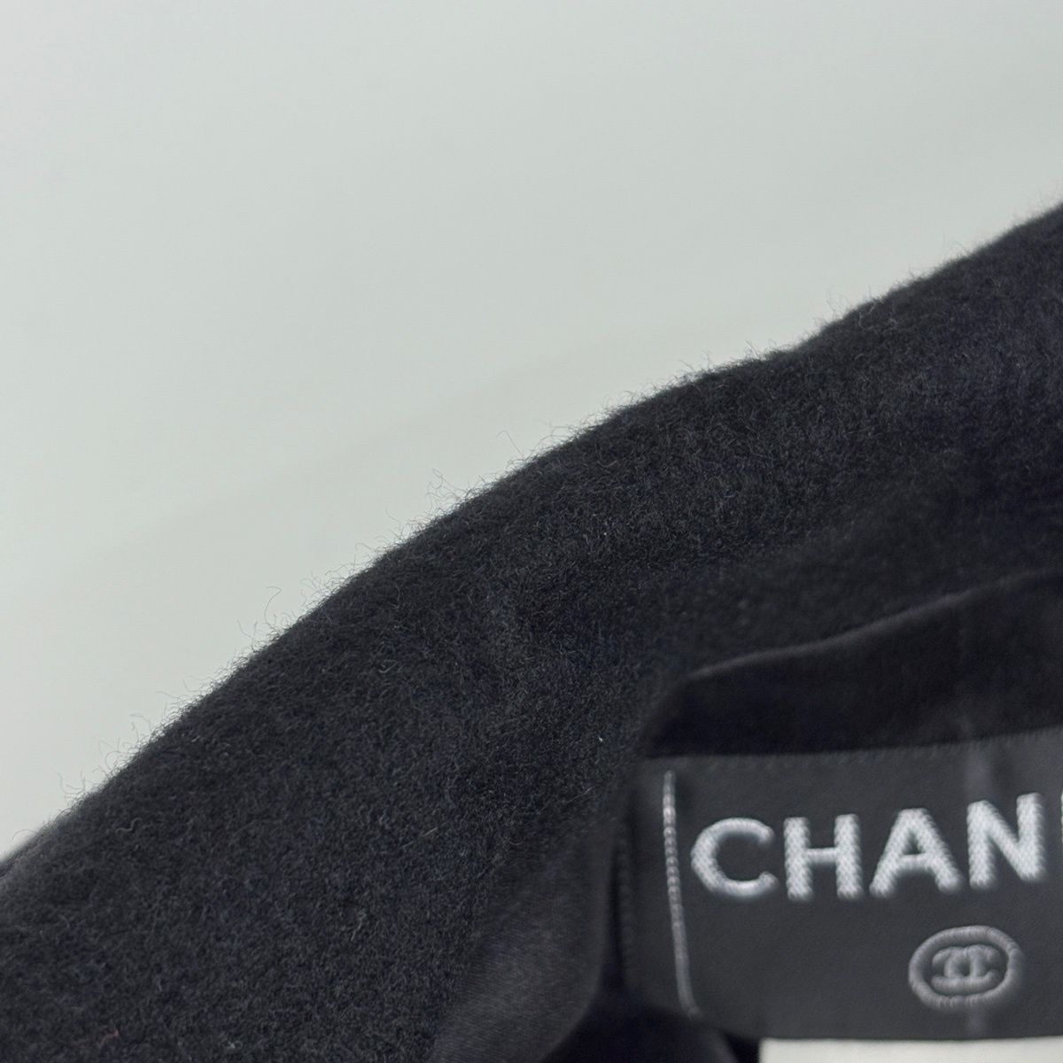 Chanel CC Logo Button Long Coat Double 01A Cashmere Black — view 8