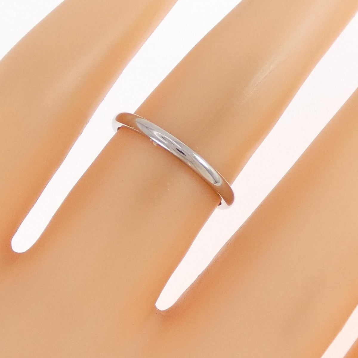 Cartier Wedding Ring — view 4