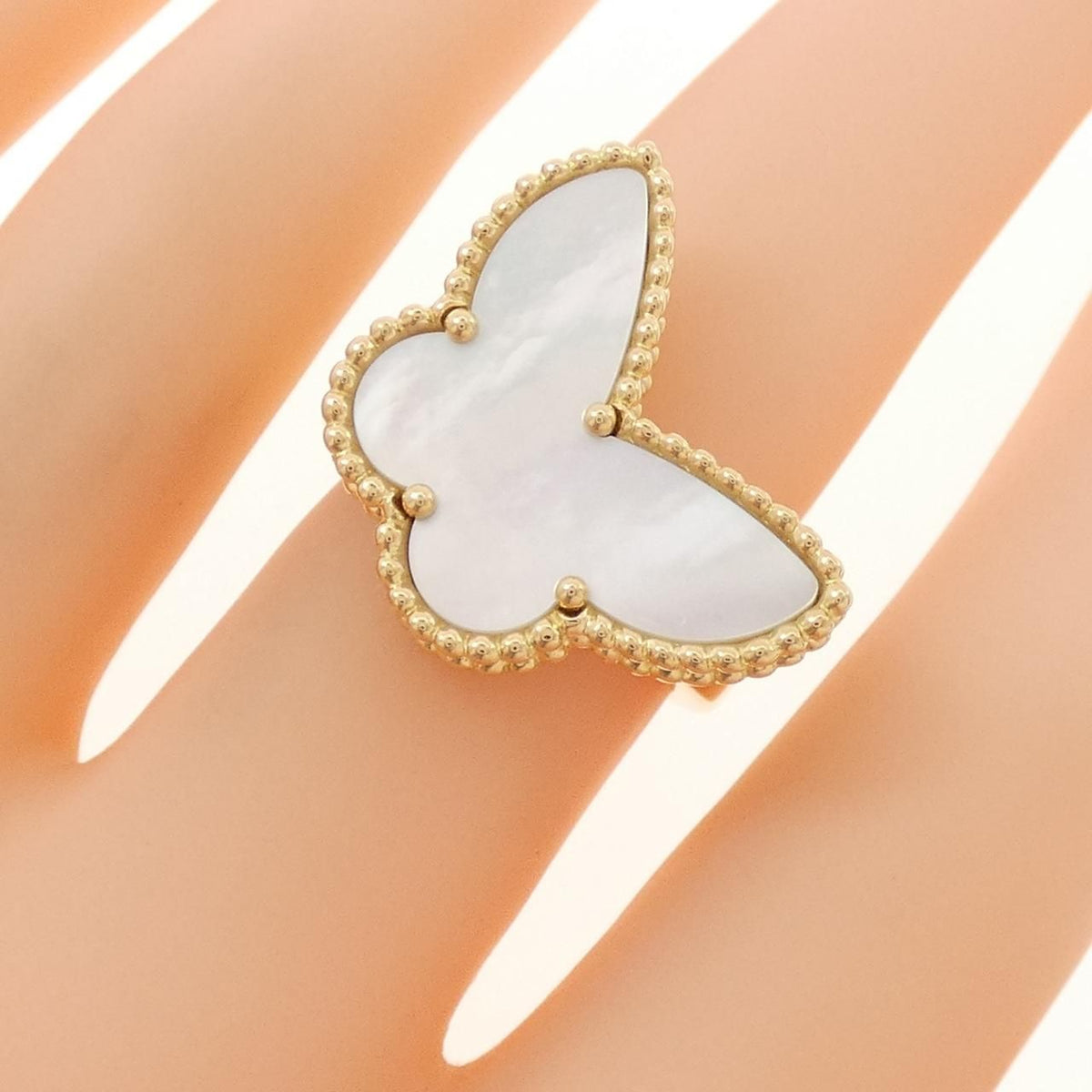 Van Cleef & Arpels Lucky Alhambra Ring — view 5