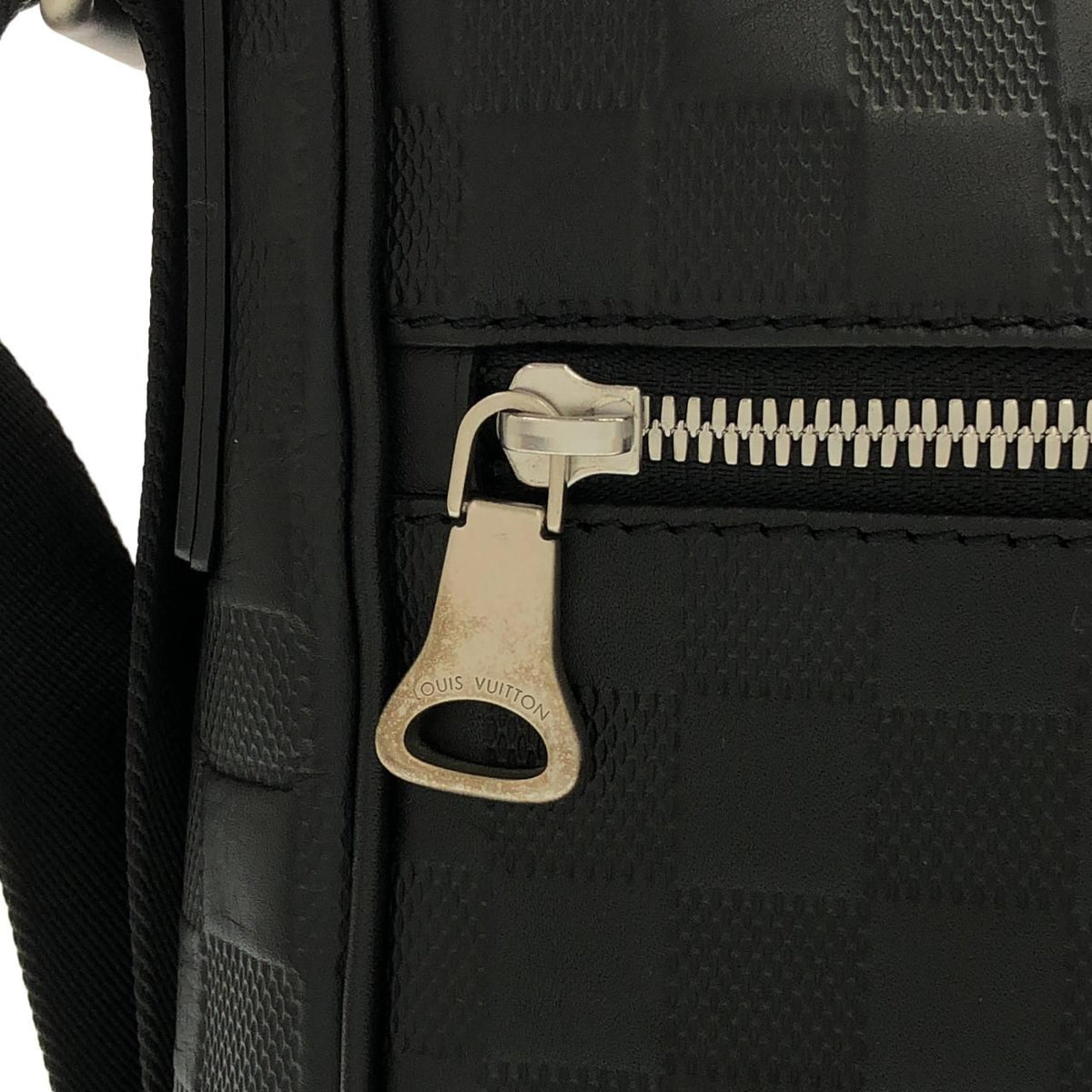 Louis Vuitton Damier Infini District MM Shoulder Bag — view 5