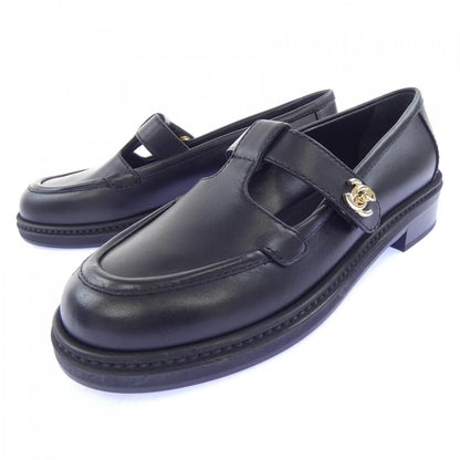Chanel Turnlock Loafers Shoes — view 3