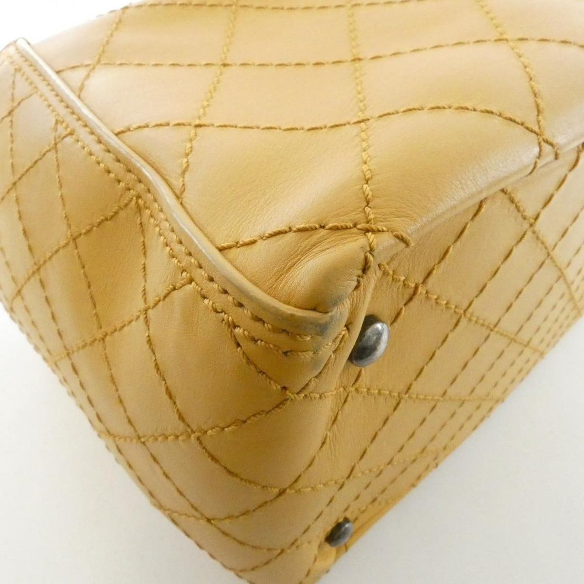 Chanel Bag Handbag Yellow — view 3