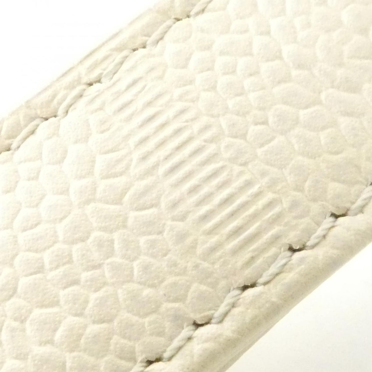 Chanel Shoulder Bag White — view 7