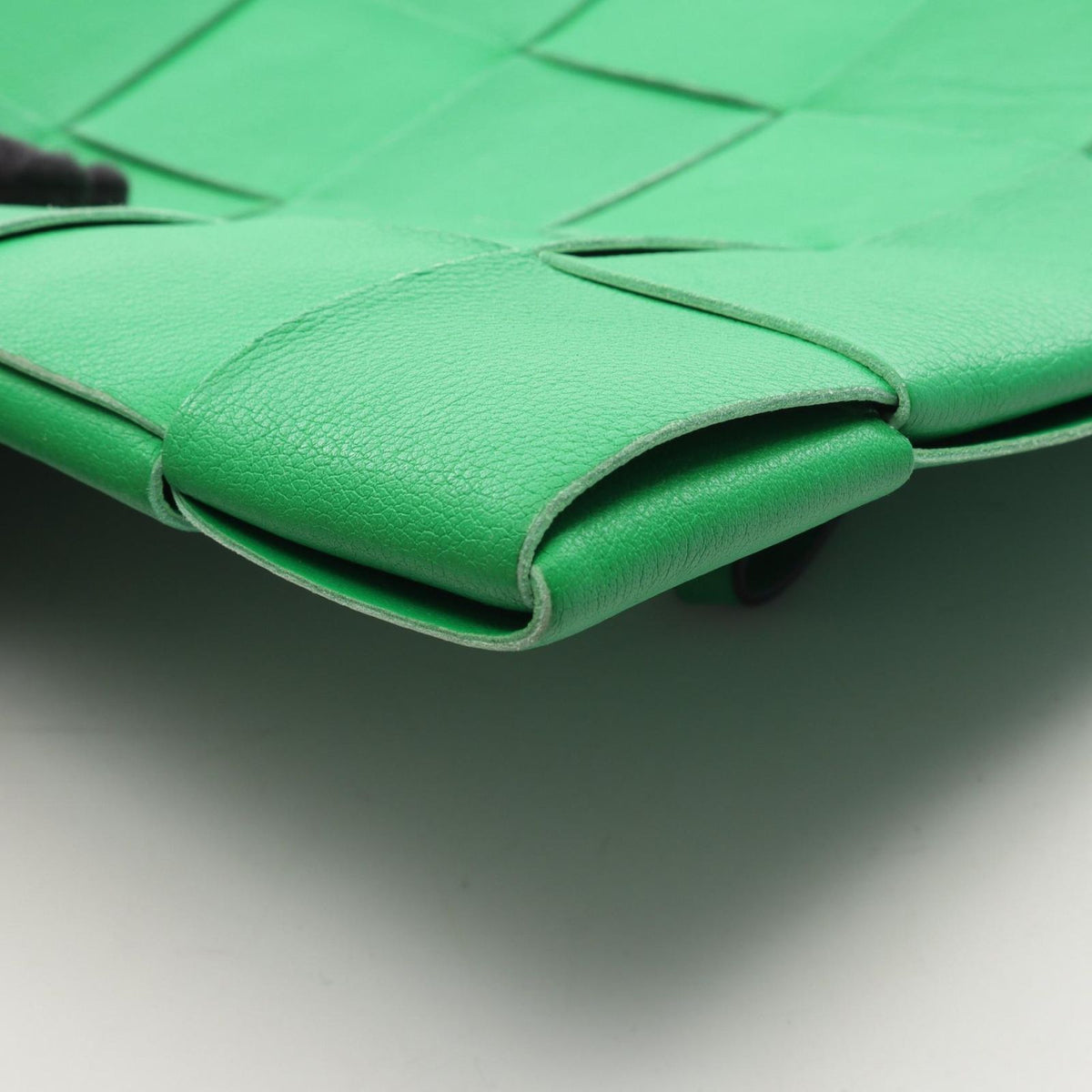 Bottega Veneta Clutch Maxi Intrecciato Green Leather — view 6