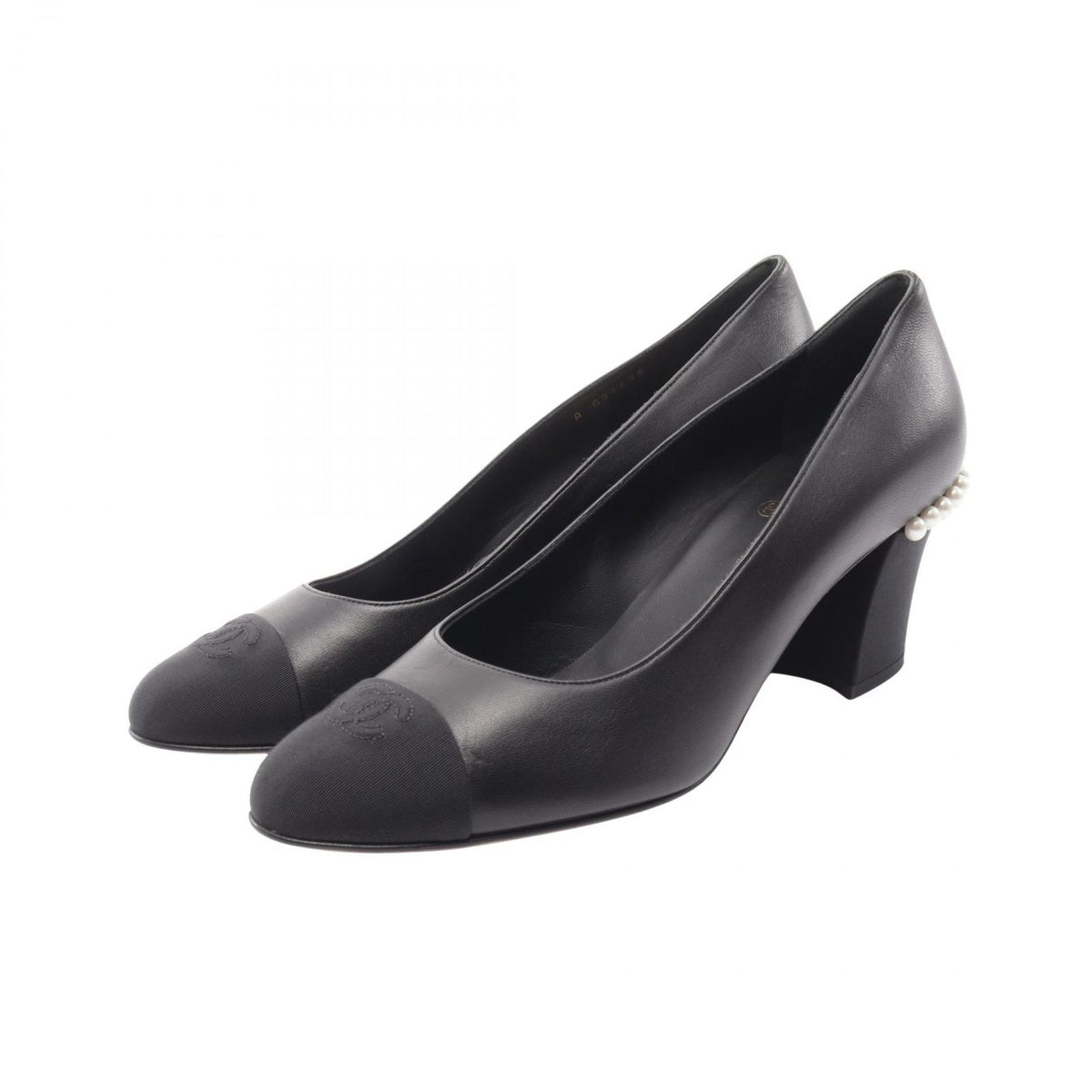 Chanel Pumps CC Logo Pearl Leather Heels