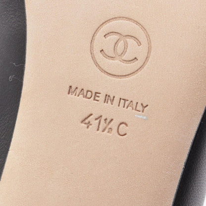 Chanel Pumps CC Logo Pearl Leather Heels — view 6