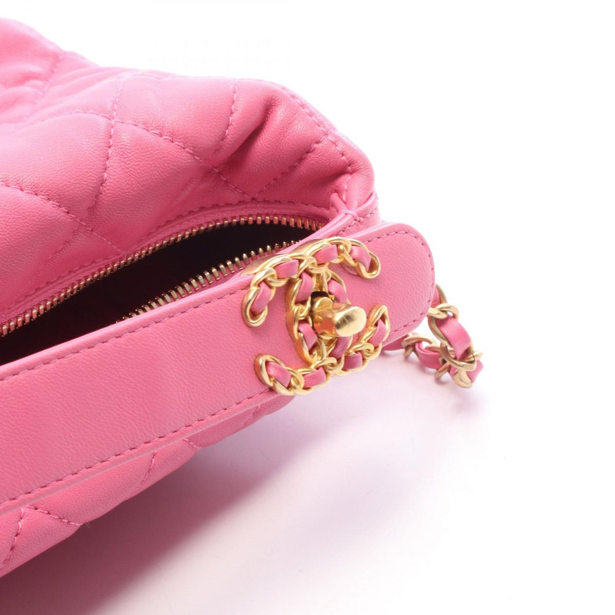 Chanel Shoulder Bag 19 Dixneuf Quilted Small Hobo 2-Way Pink Leather Chanel 19 — view 7