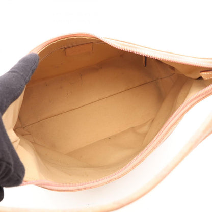Gucci Shoulder Bag GG Canvas Pink — view 3