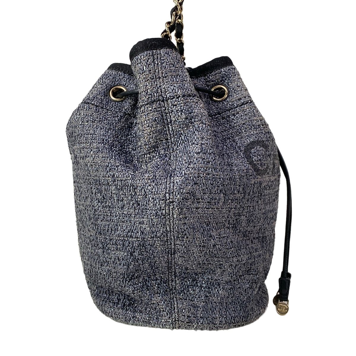 Chanel Shoulder Bag Deauville Navy Leather — view 2