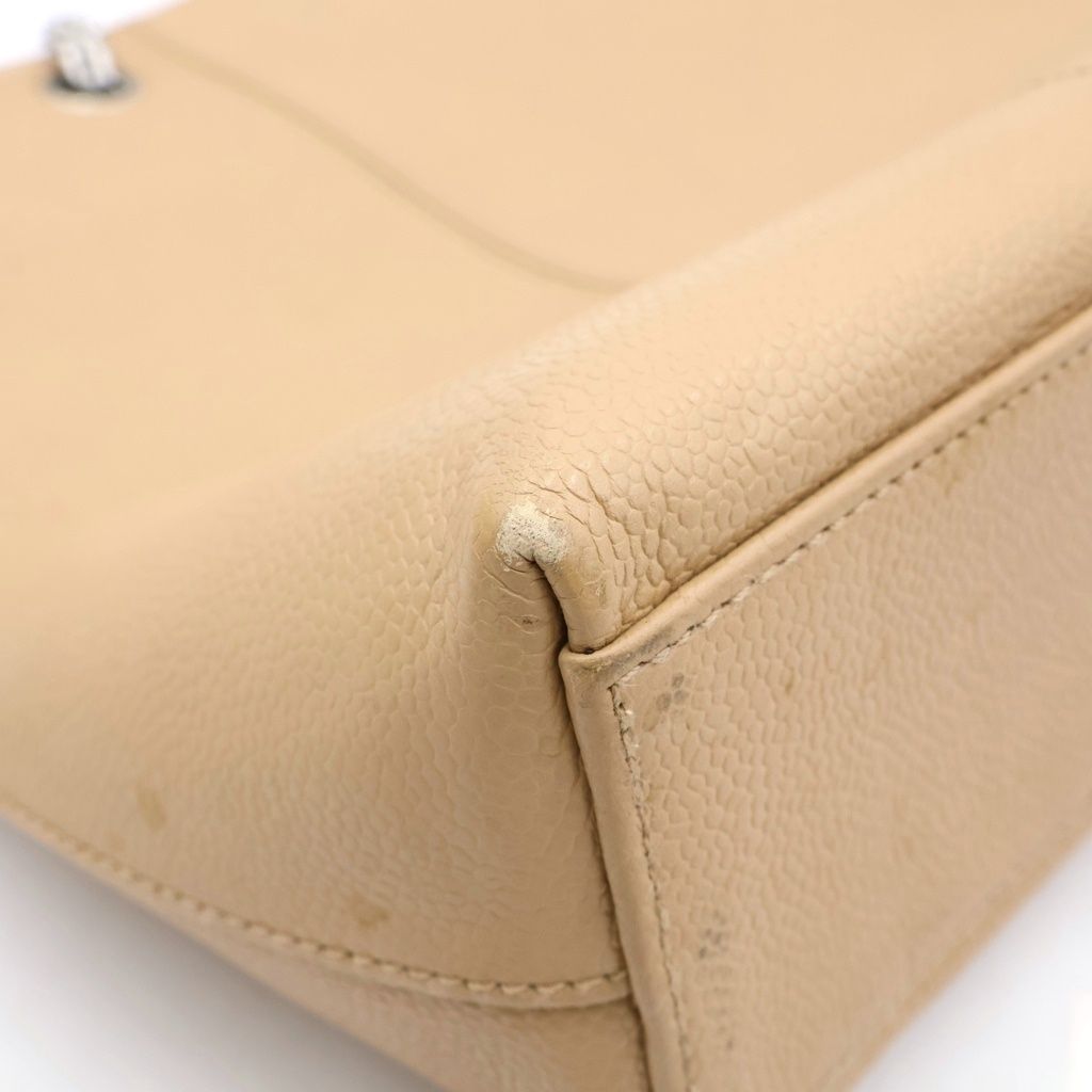 Chanel CC Logo Chain Tote Bag Beige Cabiskin Silver — view 6