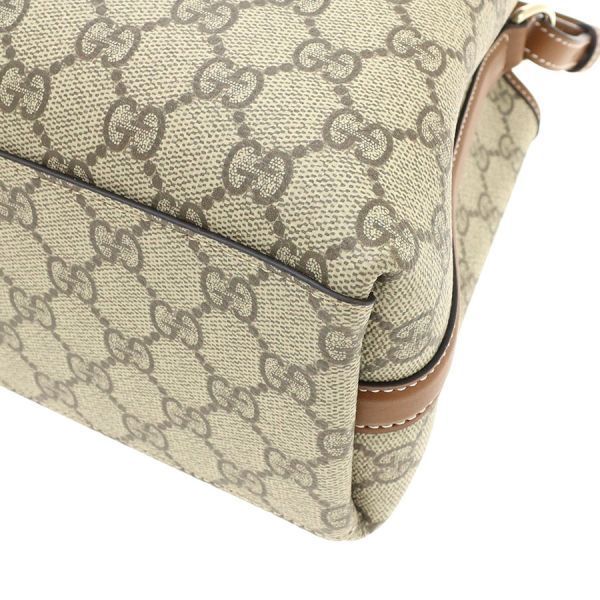 Gucci GG Emblem Medium Tote Bag — view 5