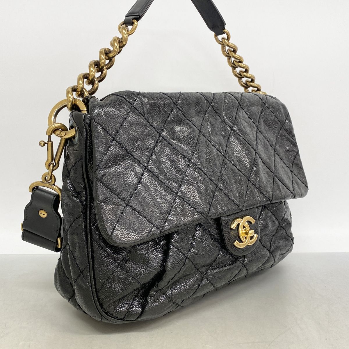 Chanel Shoulder Bag Quilted Caviar Leather Black Gold — view 2