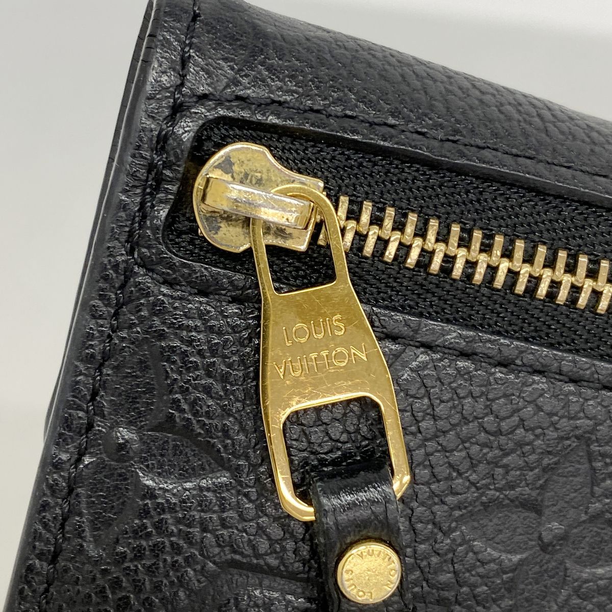 Louis Vuitton Coin Purse Monogram Empreinte Pochette Cles Noir — view 7