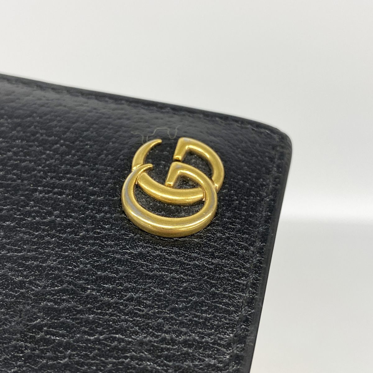 Gucci Card Case GG Marmont Leather Black Gold — view 7
