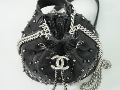 Chanel Studs V-stitch CC Logo Chain Drawstring Shoulder Bag Leather Black — view 5
