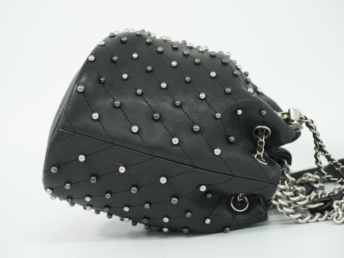 Chanel Studs V-stitch CC Logo Chain Drawstring Shoulder Bag Leather Black — view 4