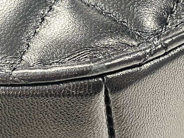 Chanel Quilted Heart Shape Shoulder Bag Lambskin — view 4