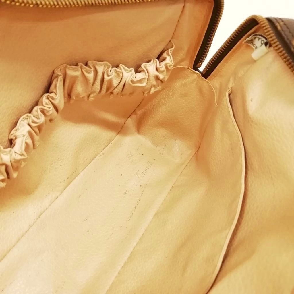 Louis Vuitton Trousse Toilette 27 Monogram Clutch — view 7