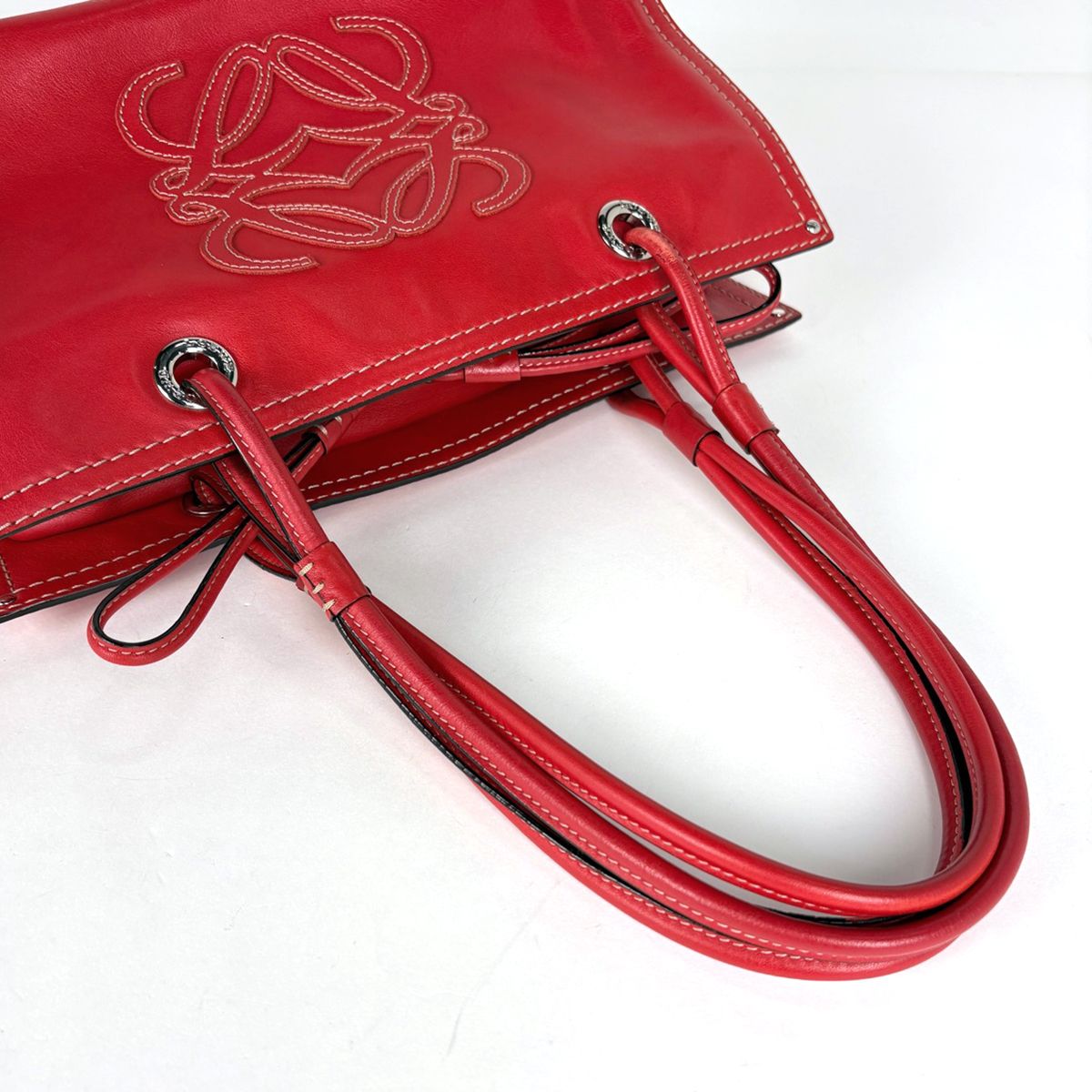 Loewe Shoulder Bag Anagram Leather Red — view 7