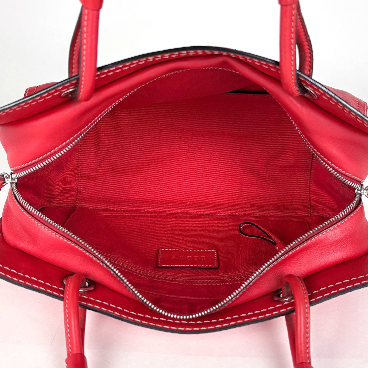 Loewe Shoulder Bag Anagram Leather Red — view 8