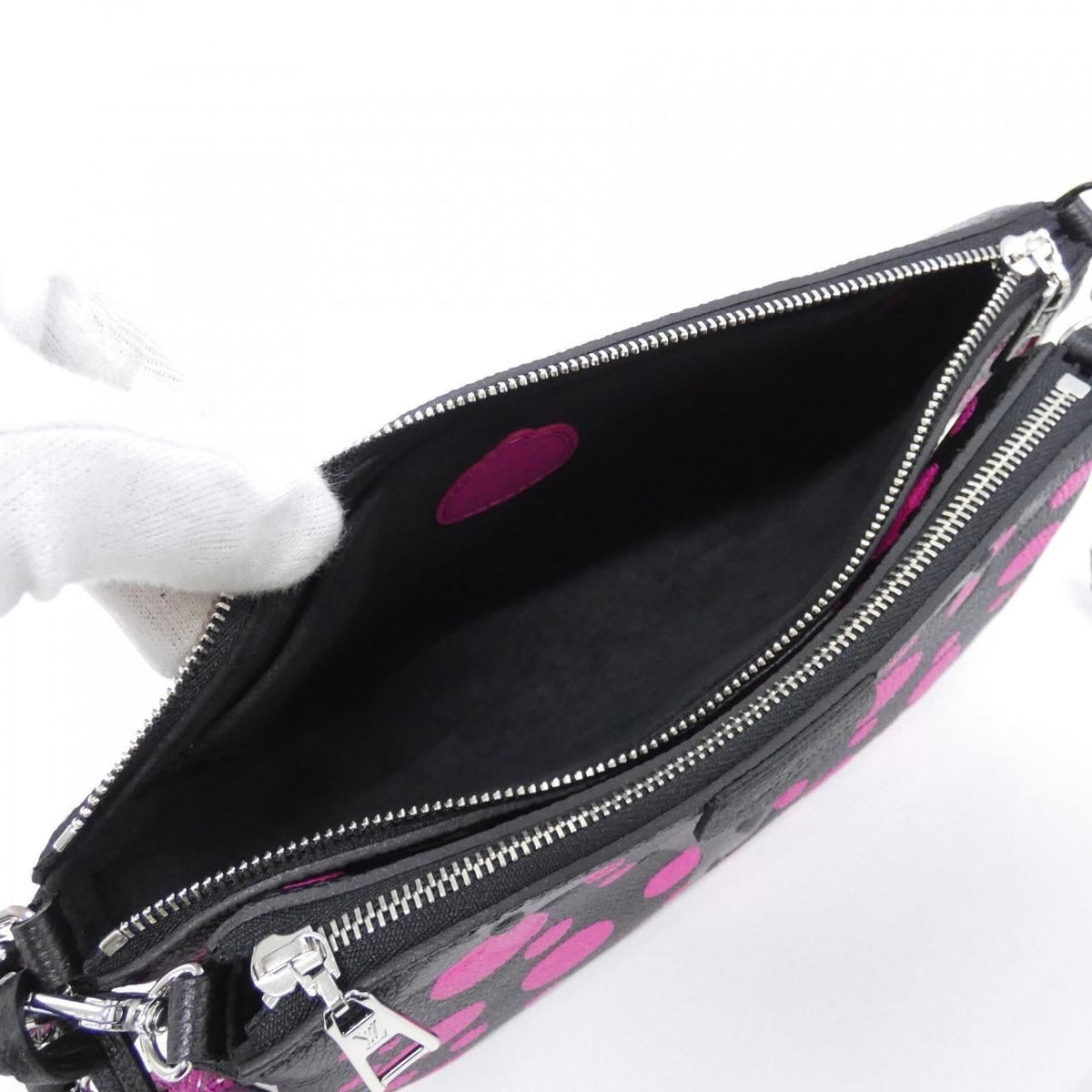Louis Vuitton Monogram Empreinte Multi Pochette Accessoires Shoulder Bag — view 7