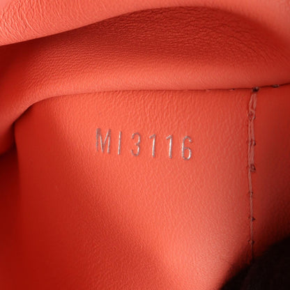 Louis Vuitton Handbag Capucines MM Beige — view 5