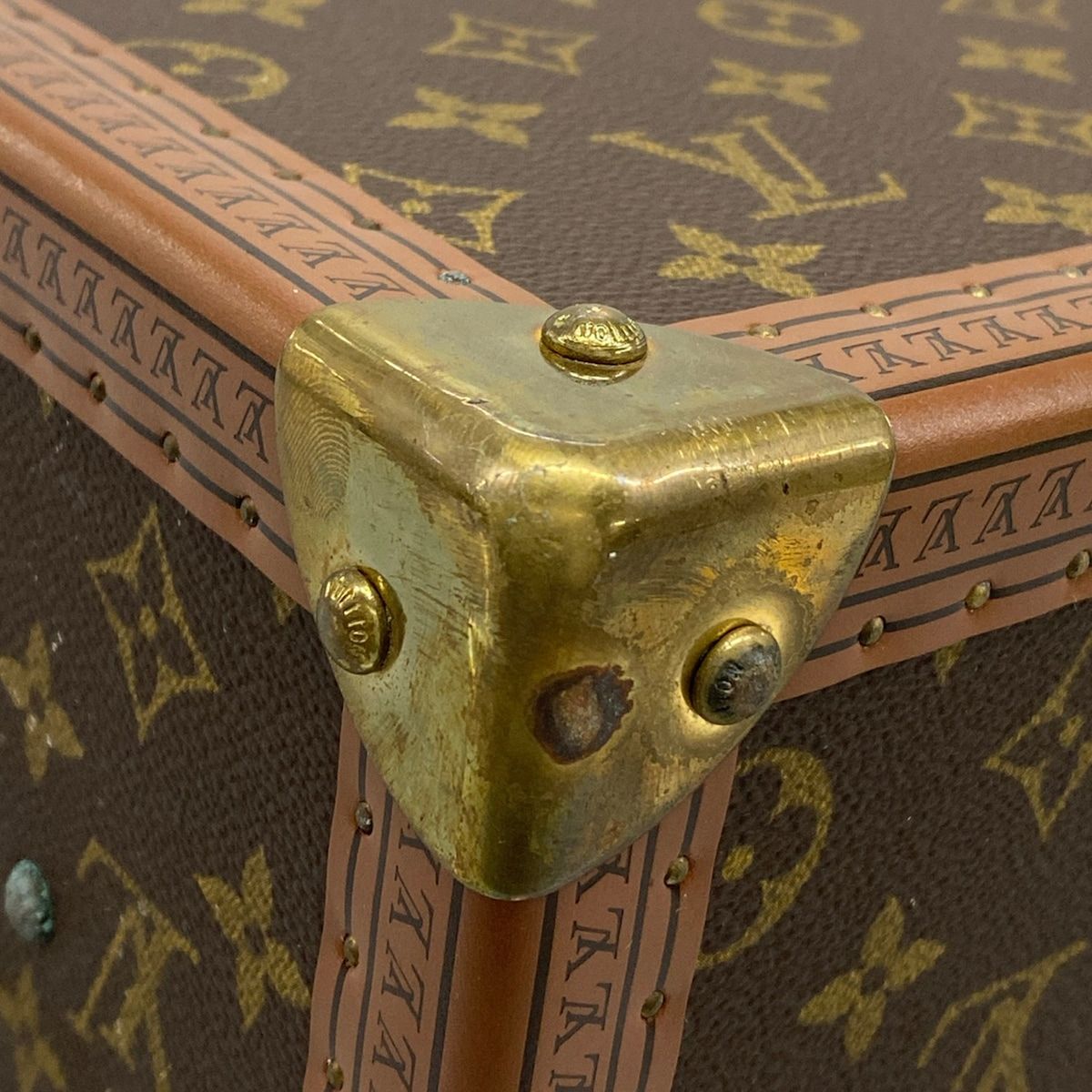 Louis Vuitton Trunk Case Monogram Cotteville 45 — view 8