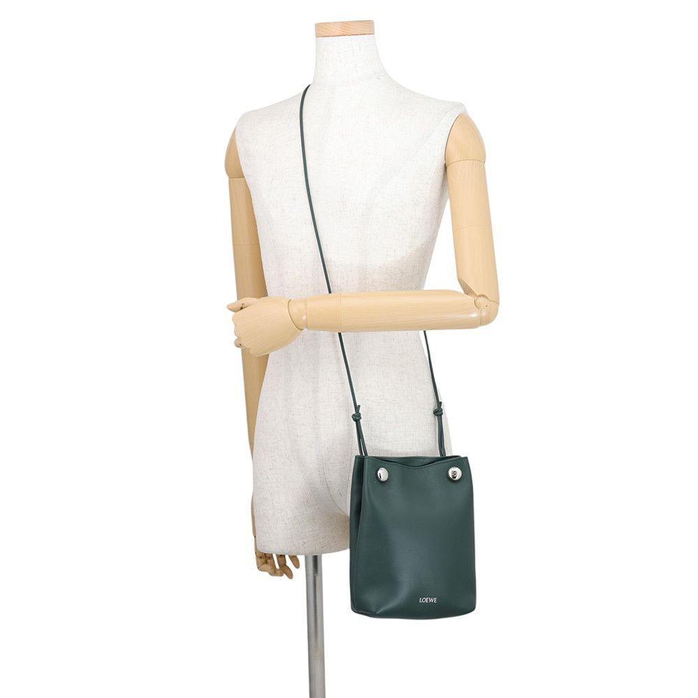 Loewe Shoulder Bag Pebble Pouch Smooth Calf Leather — view 4