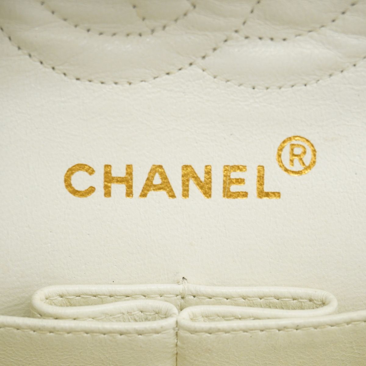 Chanel Shoulder Bag Quilted Lambskin White Gold — view 5