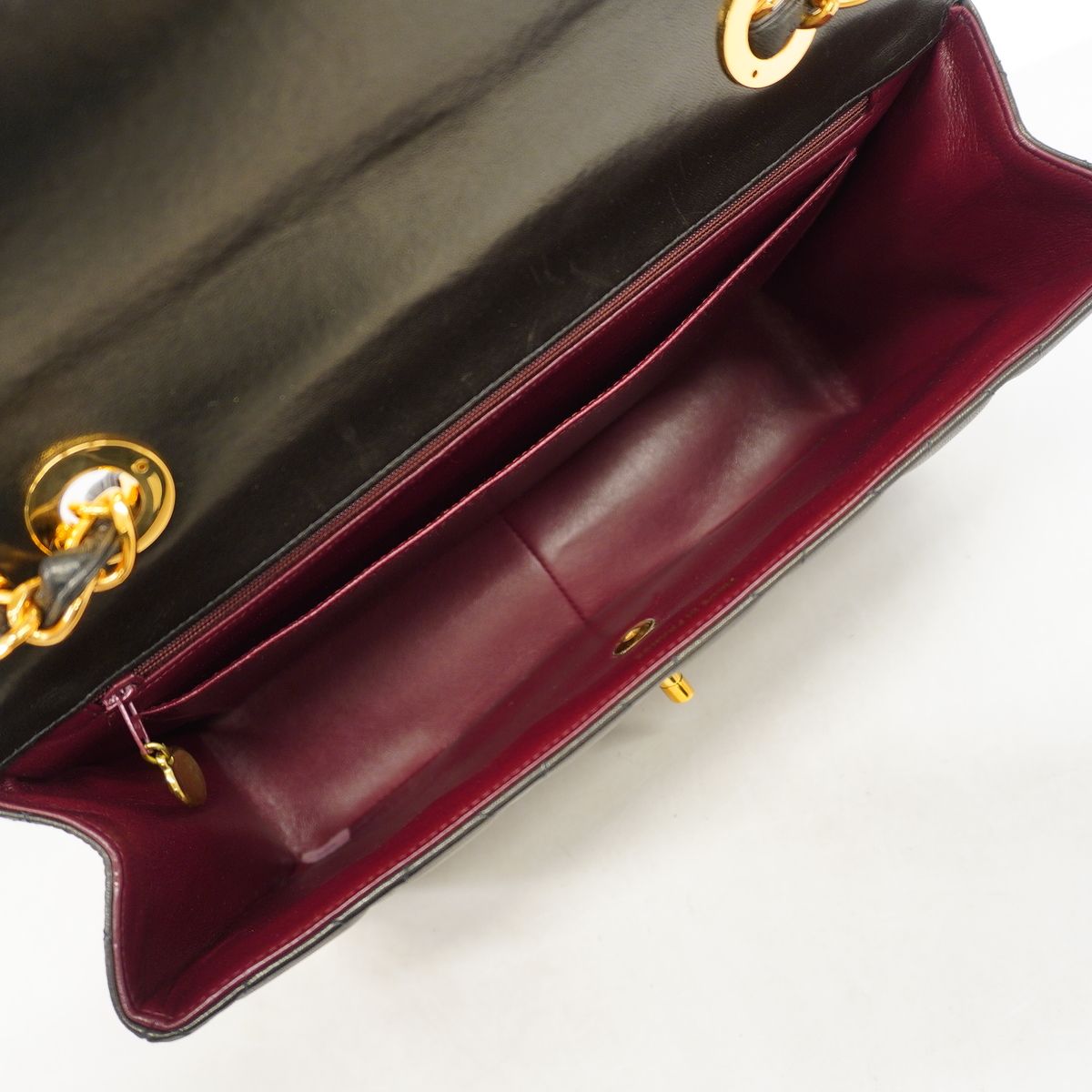 Chanel Shoulder Bag Maxi Quilted Lambskin Black Gold — view 4