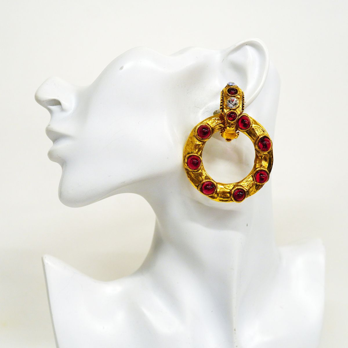 Chanel Earrings Vintage Round Circle Gold Plated Rhinestone Red — view 5