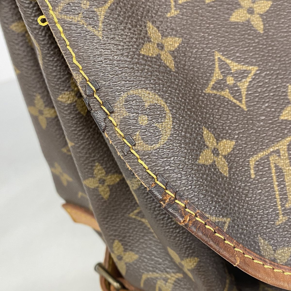 Louis Vuitton Shoulder Bag Monogram Saumur 35 Brown — view 6