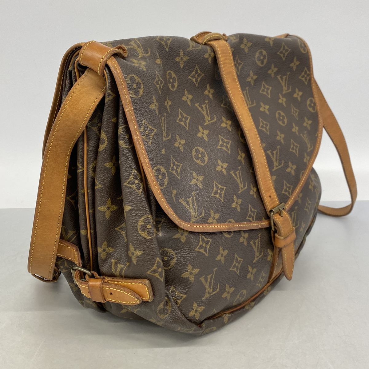 Louis Vuitton Shoulder Bag Monogram Saumur 35 Brown — view 2