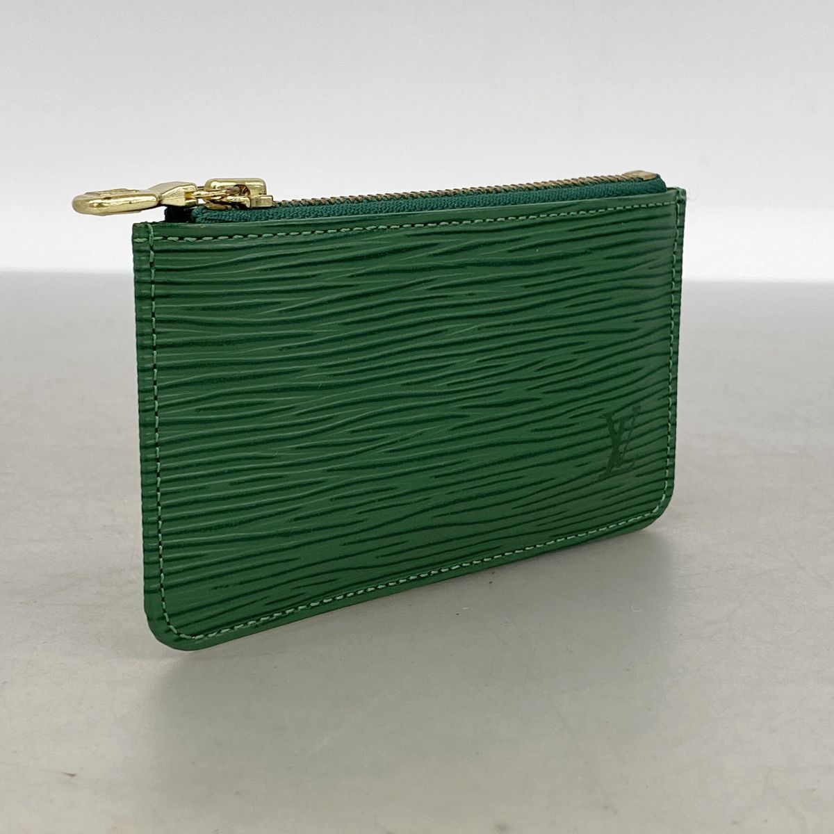 Louis Vuitton Coin Purse Epi Pochette Cles Borneo Green — view 2