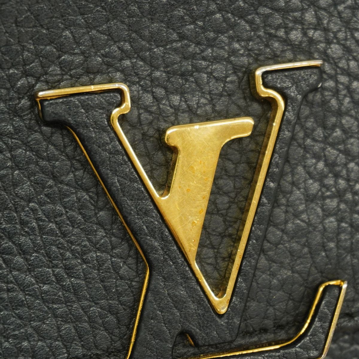 Louis Vuitton Wallet Taurillon Portefeuille Capucines Noir — view 7
