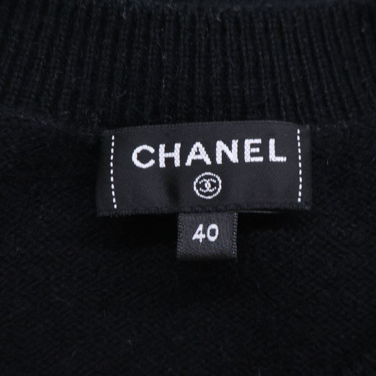Chanel 24P Cashmere CC Logo Clover Crew Neck Knit Sweater 40 — view 6