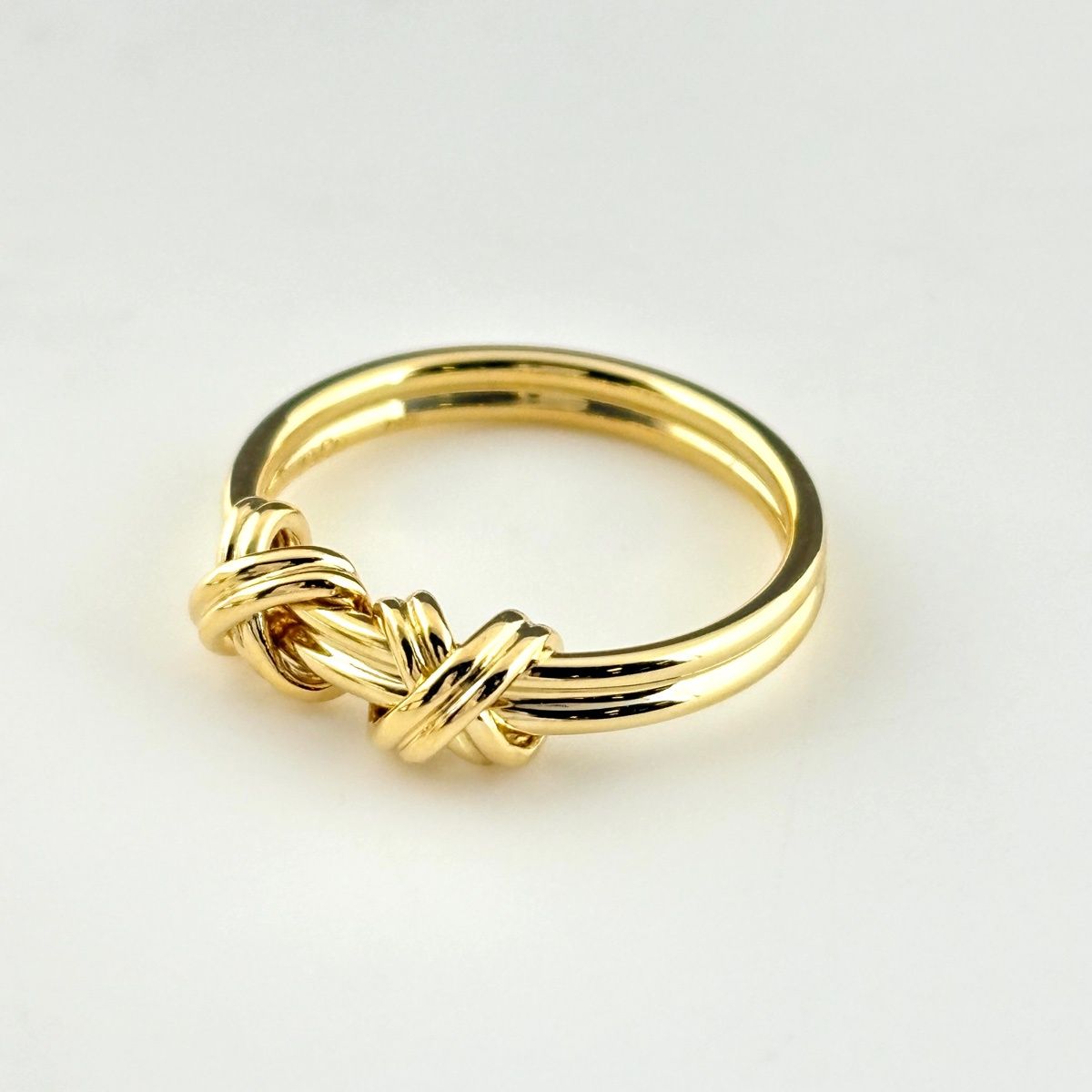 Tiffany & Co Yellow Gold Ring — view 2