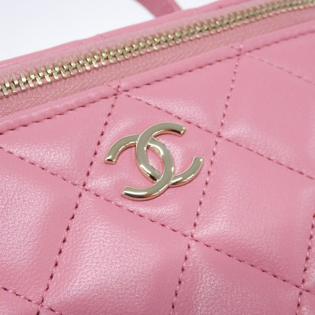 Chanel Bag Handbag Pink — view 6