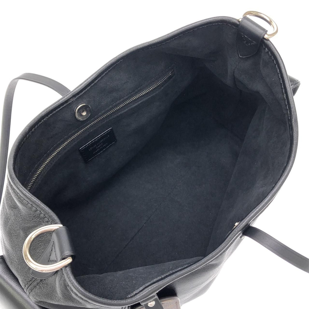 Louis Vuitton LV Vibe Carryall Cargo Shoulder Bag — view 8