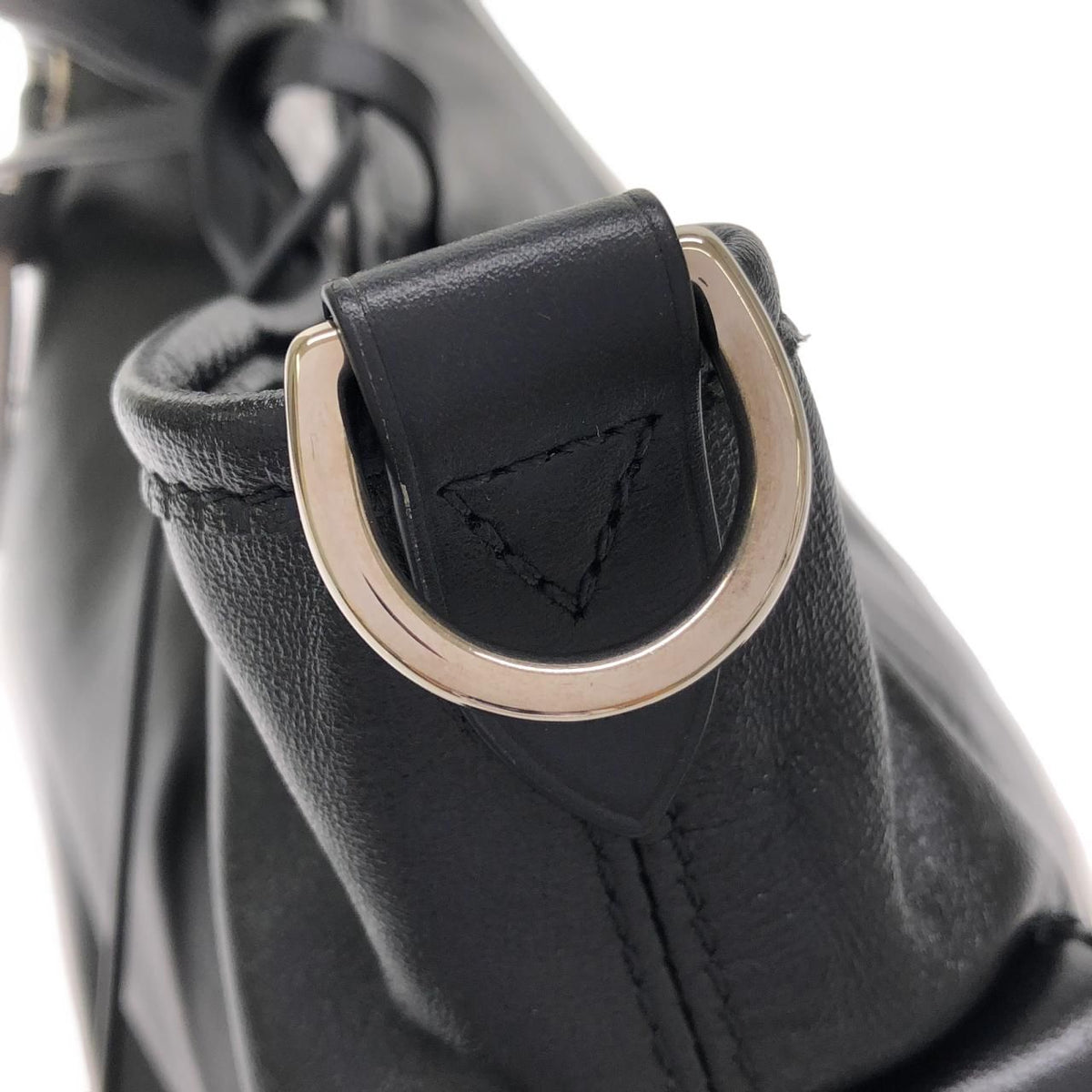 Louis Vuitton LV Vibe Carryall Cargo Shoulder Bag — view 5