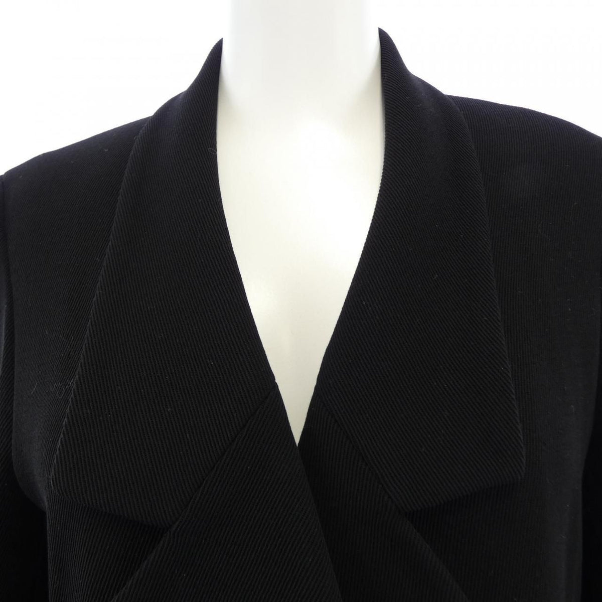 Chanel Vintage 94A Coat — view 4