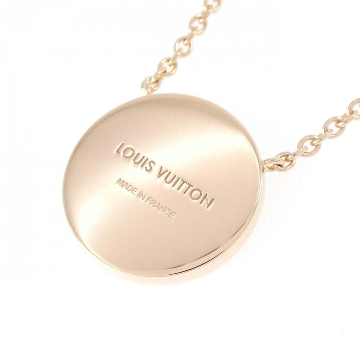 Louis Vuitton Pendentif Monogram Saint Nacre Necklace — view 4