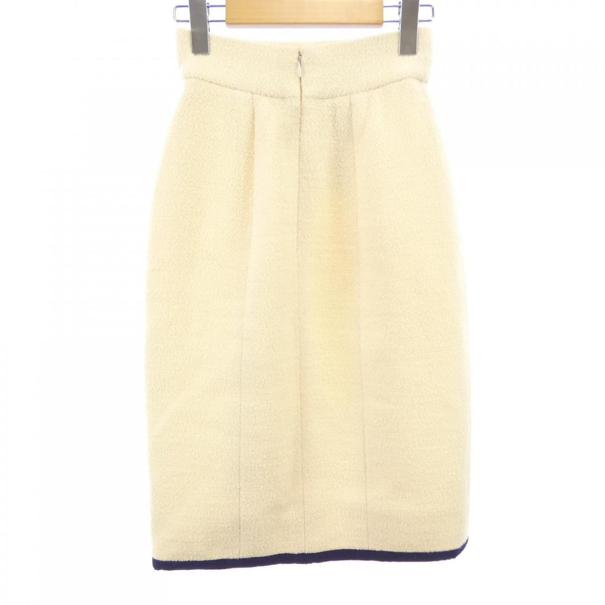 Chanel Vintage Suit White — view 8