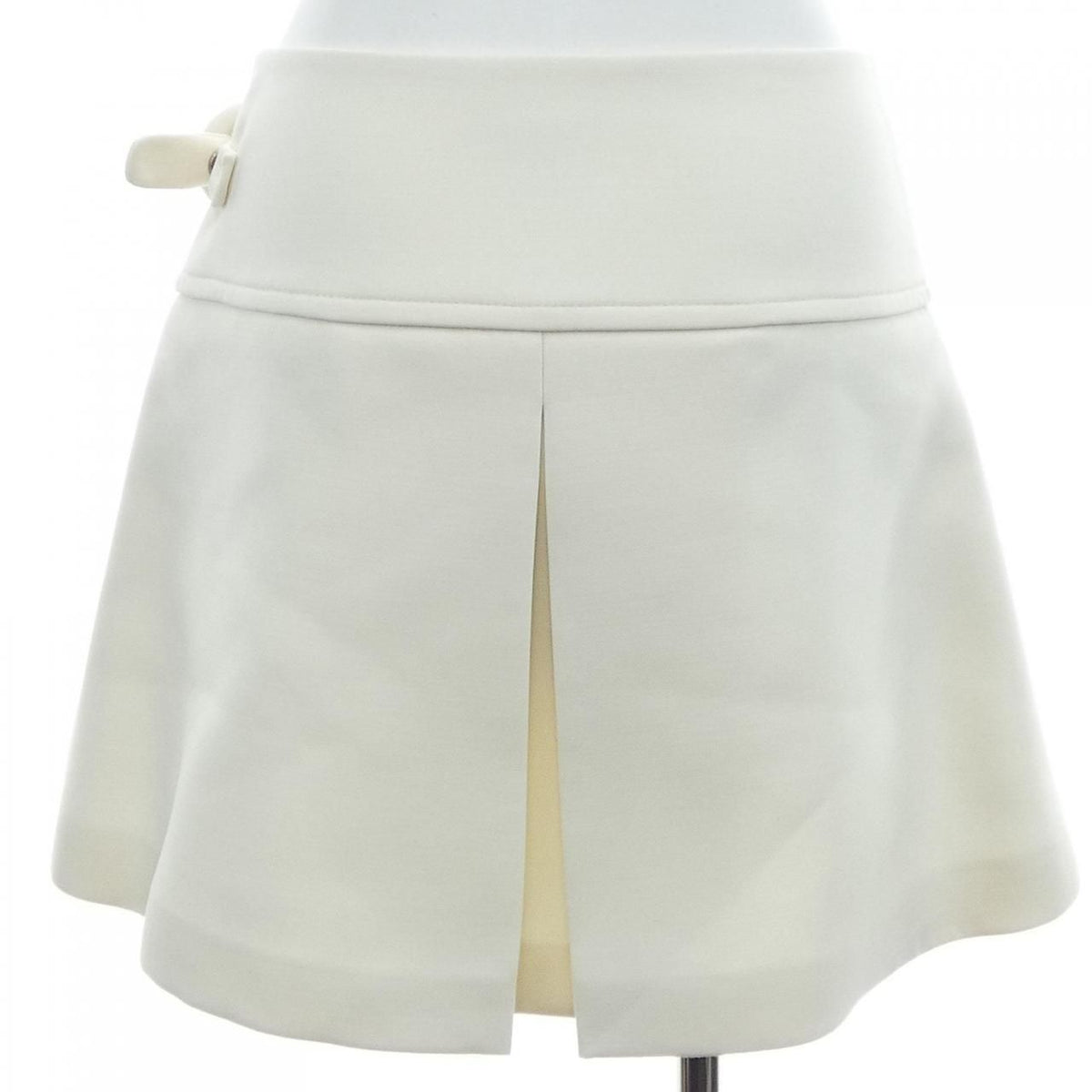 Louis Vuitton Double Ring A-Line Mini Wrap Skirt — view 2