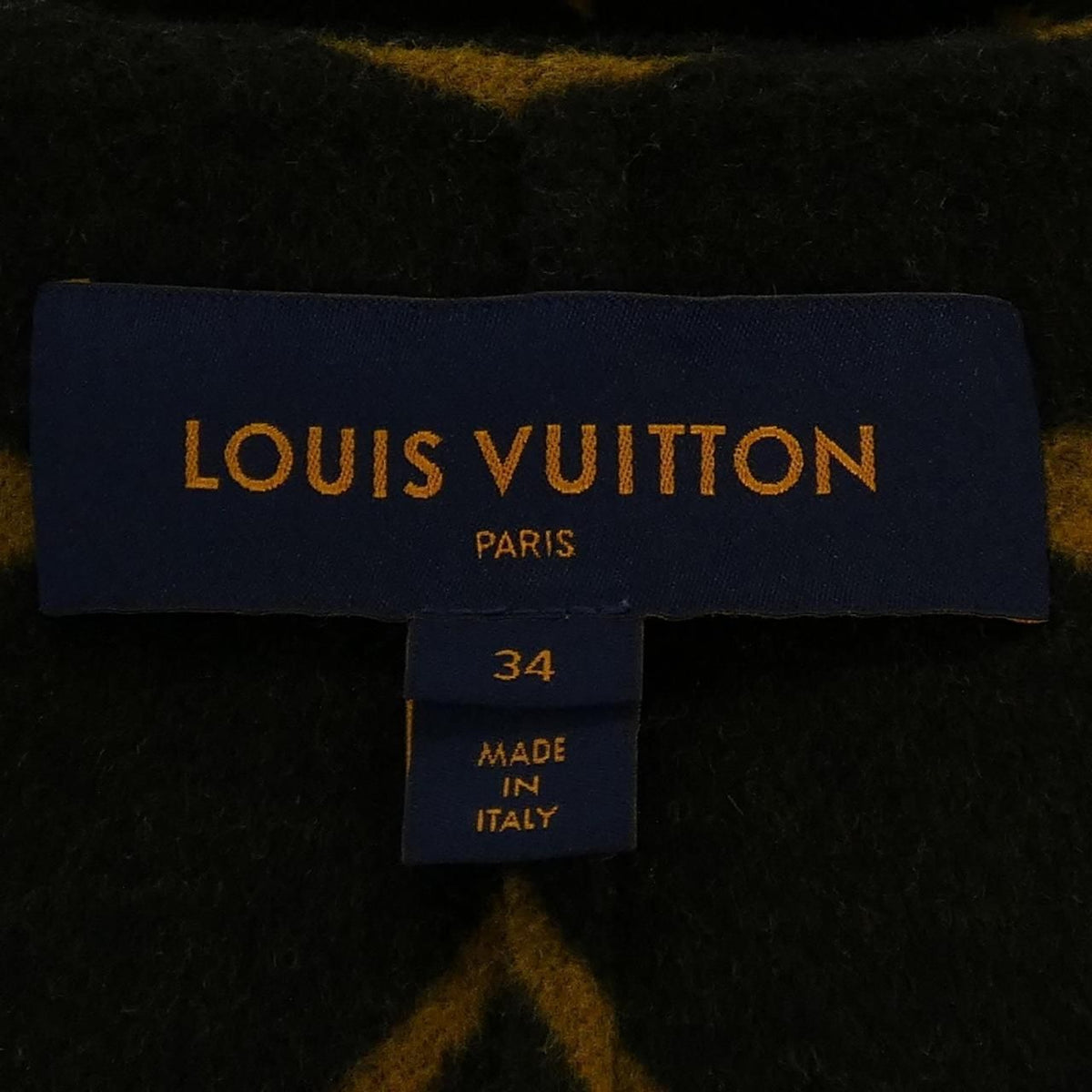 Louis Vuitton Wrap Coat — view 4