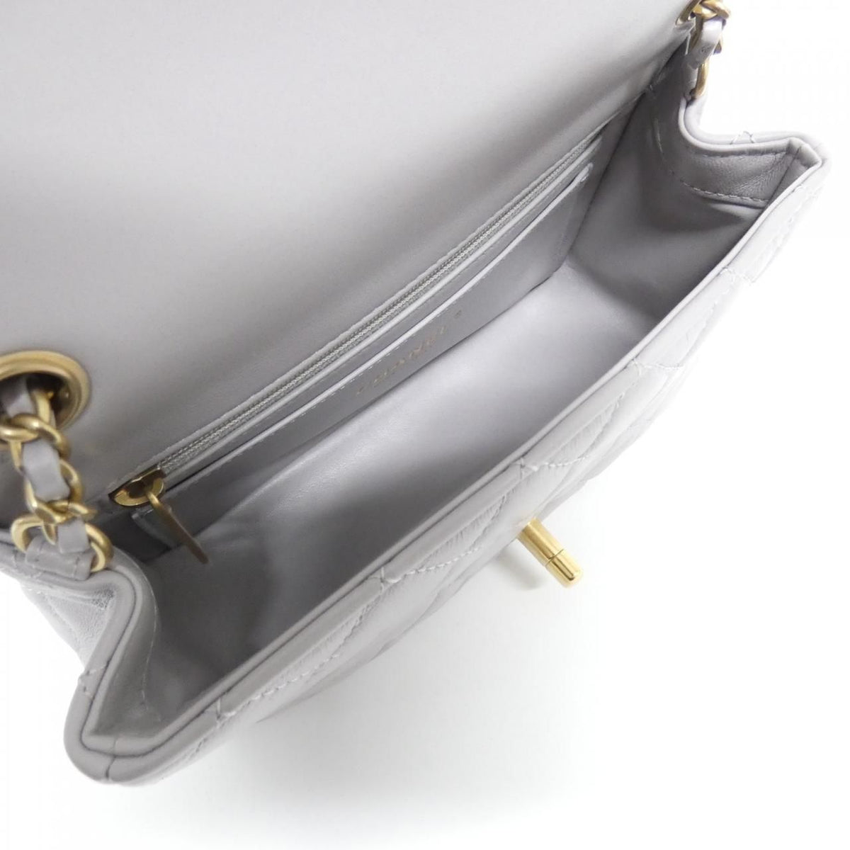 Chanel Shoulder Bag Gray — view 8