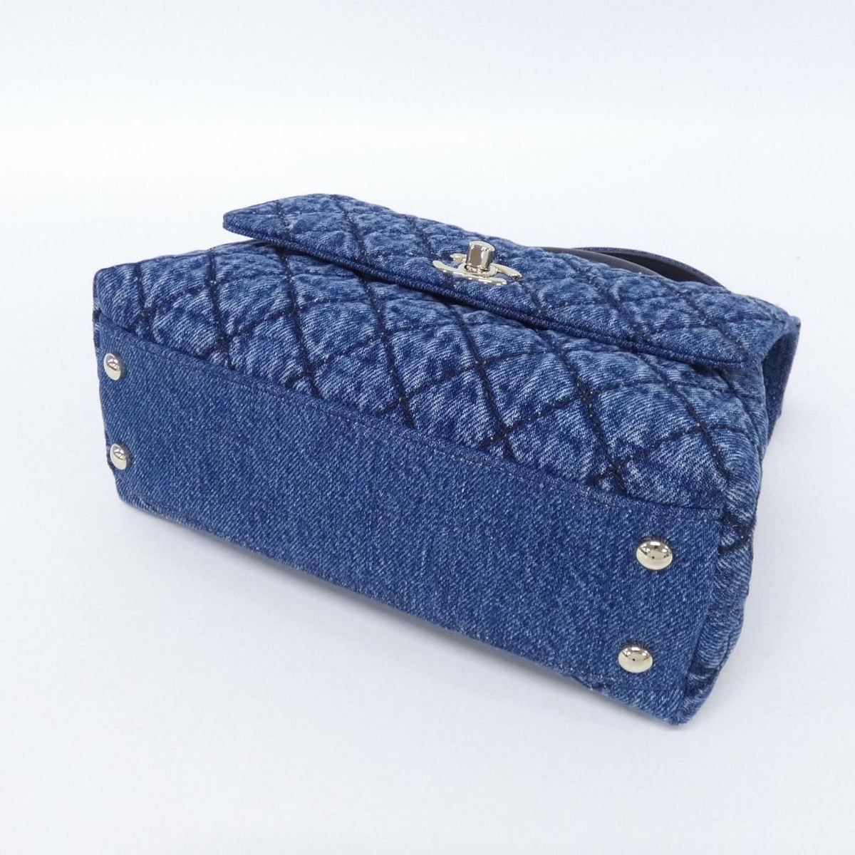 Chanel Bag Handbag Blue — view 3
