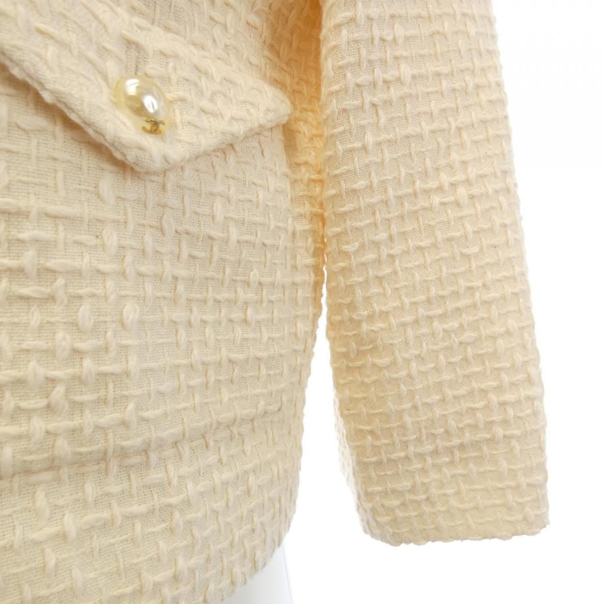 Chanel 12P Jacket Beige — view 6