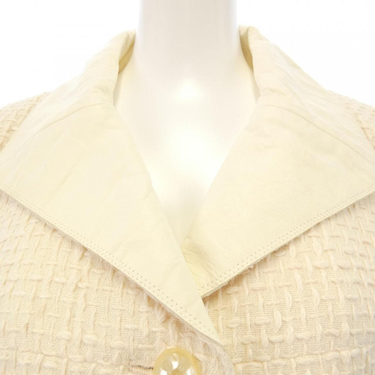 Chanel 12P Jacket Beige — view 5