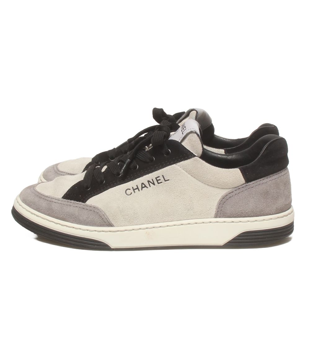 Chanel Low-Top Sneakers Suede — view 2
